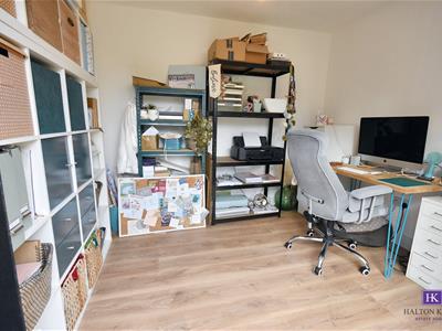 GARAGE/OFFICE